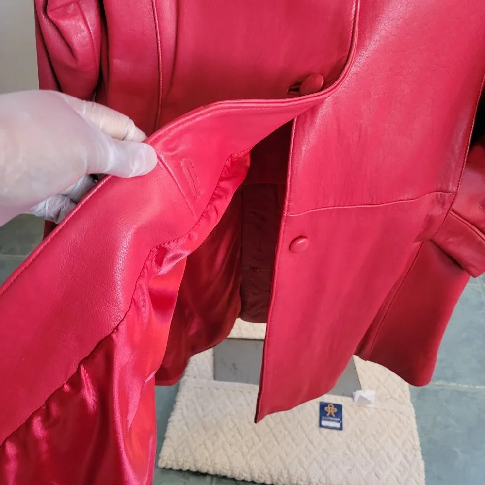 Bright Red Women’s Leather Coat – Size M - Picture 15 of 16